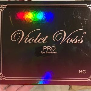 BNIB Violet Voss Holy Grail Palette